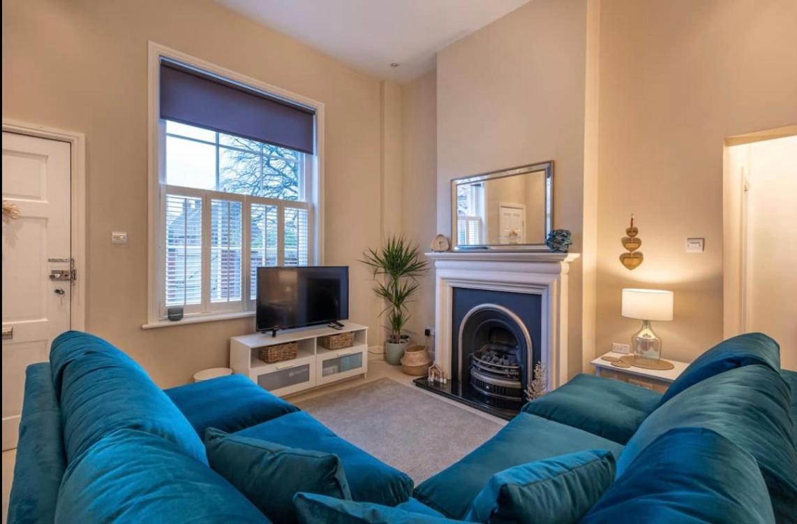 Choristers Mews: Luxury Cottage A Stones Throw From The Cathedral! Lincoln Exterior photo