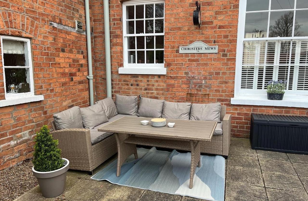 Choristers Mews: Luxury Cottage A Stones Throw From The Cathedral! Lincoln Exterior photo
